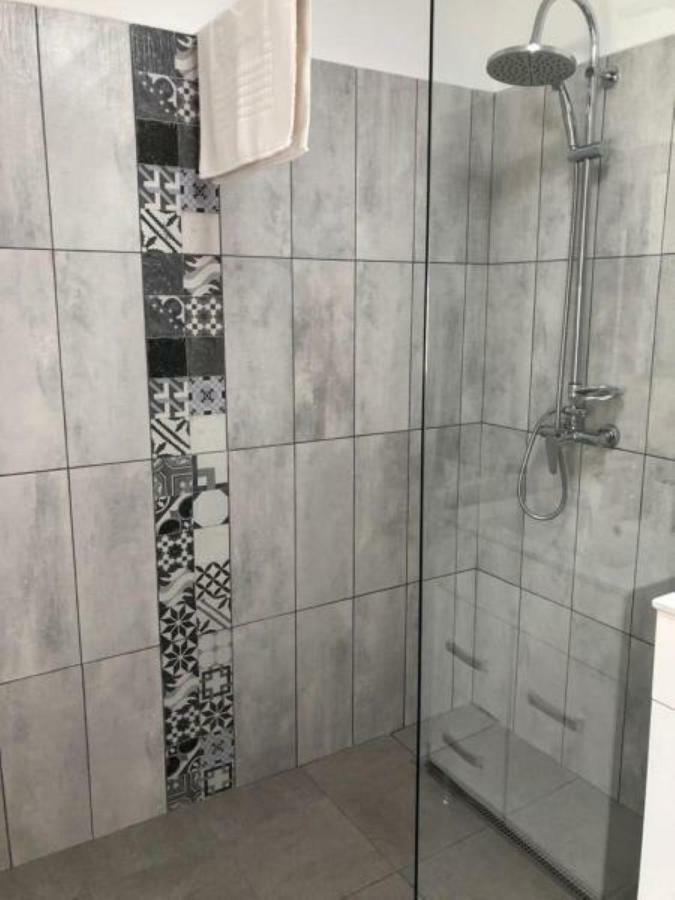 Casa Alise-Luise Apartment Брашов Екстериор снимка