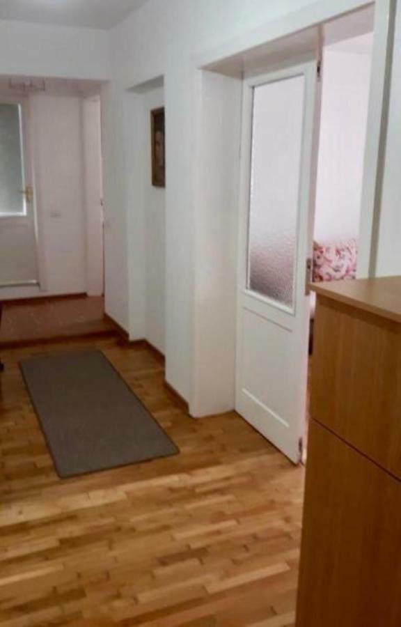 Casa Alise-Luise Apartment Брашов Екстериор снимка